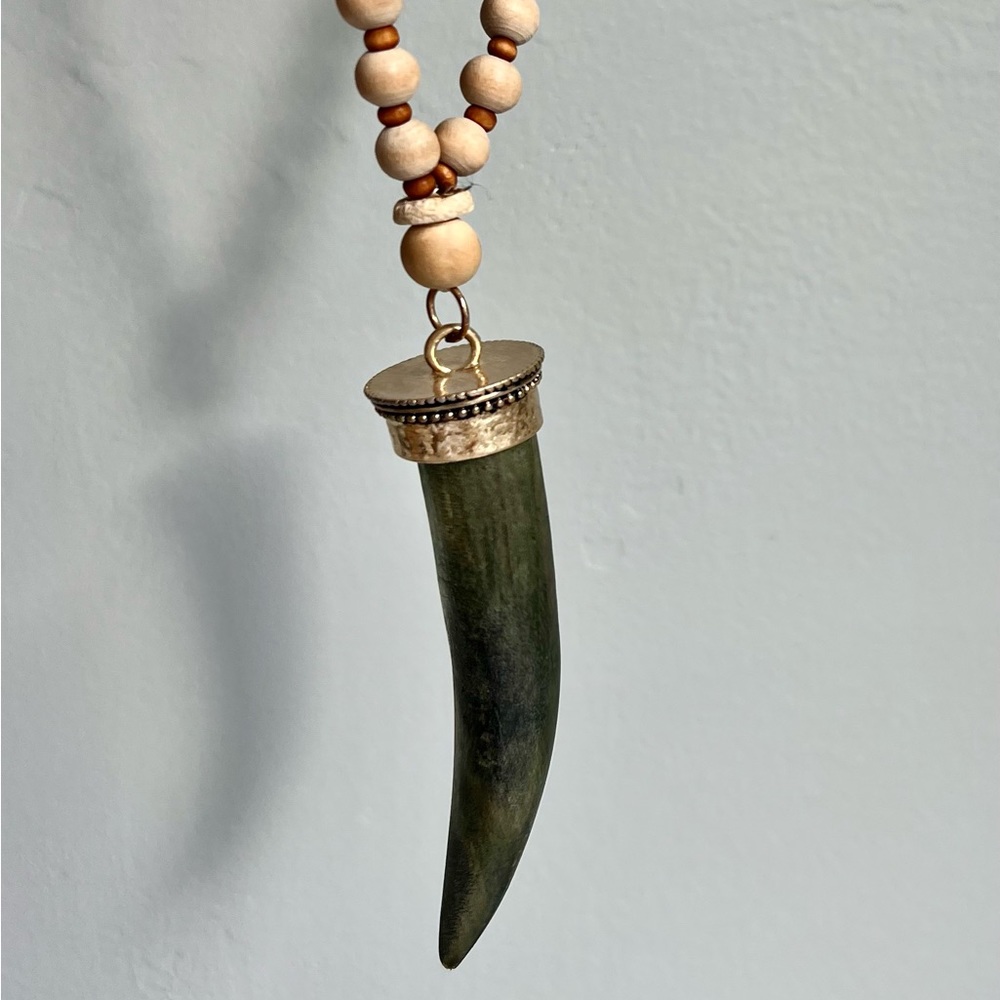 Soft Surroundings Woden horn necklace